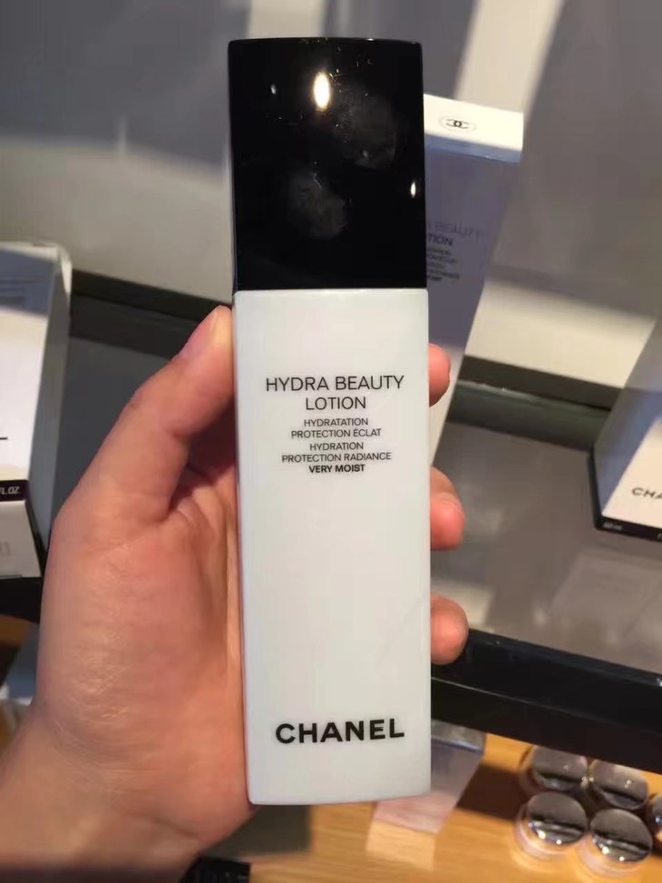 chanel香奈儿山茶花保湿精华水150ml