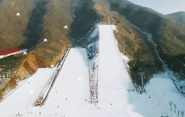 【西部长青滑雪场门票】 初中高级三条雪道,畅享滑雪魅力(短信码核销)