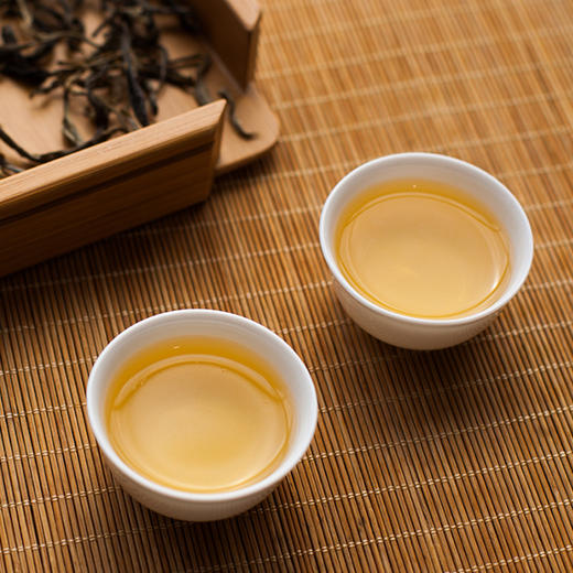 同睿堂冰岛古树银珠普洱茶100g盒