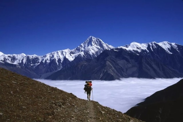 定制户外3日游走进子梅垭口近距离朝拜贡嘎神山感受来自雪山的震撼和