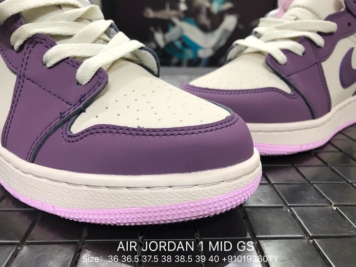 耐克nikeairjordan1midgs乔1中帮紫葡萄女神复古休闲运动板鞋