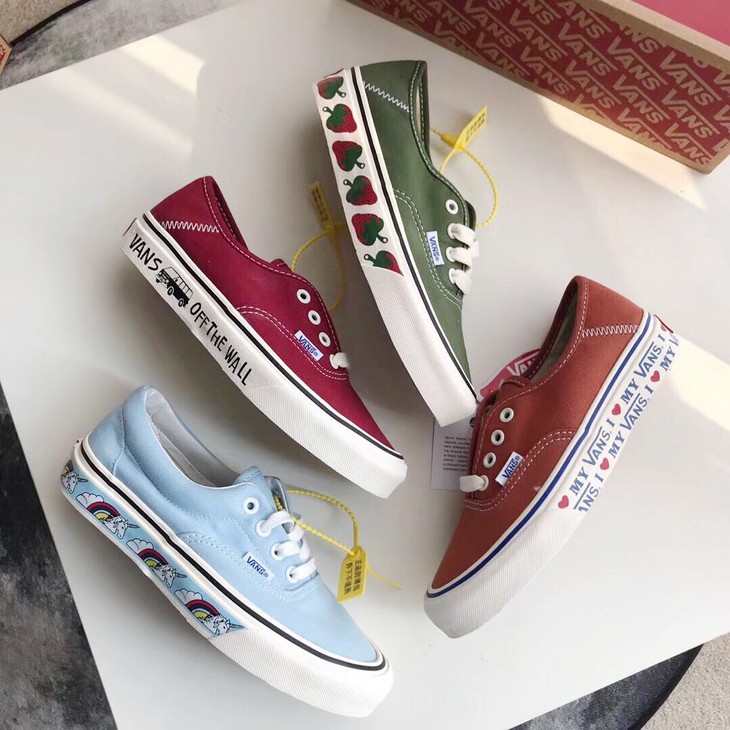 vans 小草莓休闲板鞋帆布鞋独角兽authentic联名系列