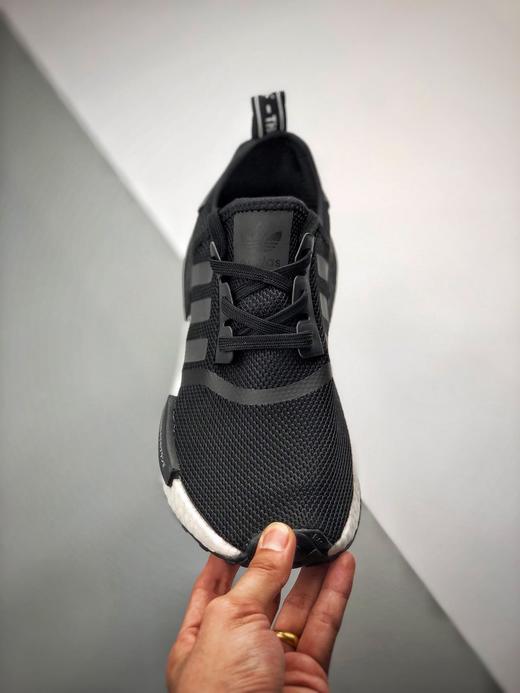 男女鞋 阿迪 adidas nmd r1 黑白日文限定 休闲鞋