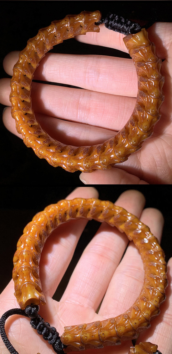 包浆玉化蛇骨手链