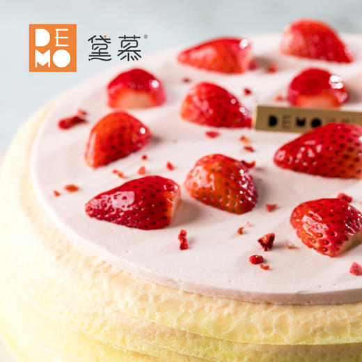 草莓千层可丽蛋糕丨mille crepe strawberry