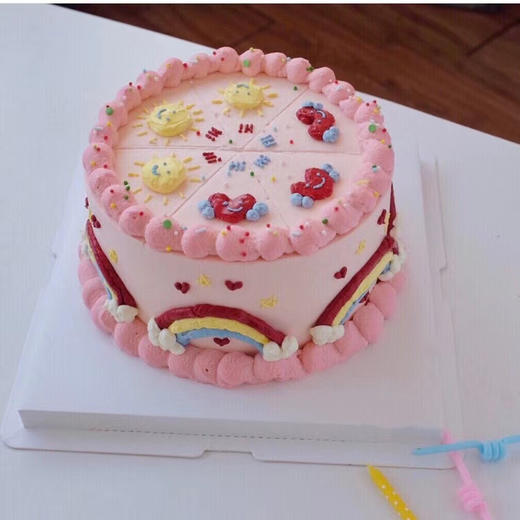 【share】复古风格圆形水果奶油圆形生日蛋糕