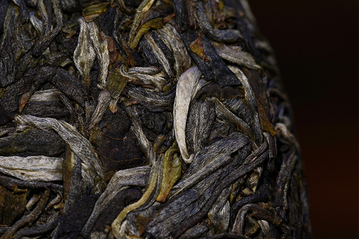 【2020年头春】凤凰窝云南古树普洱茶生茶饼普洱茶区600年古树纯料