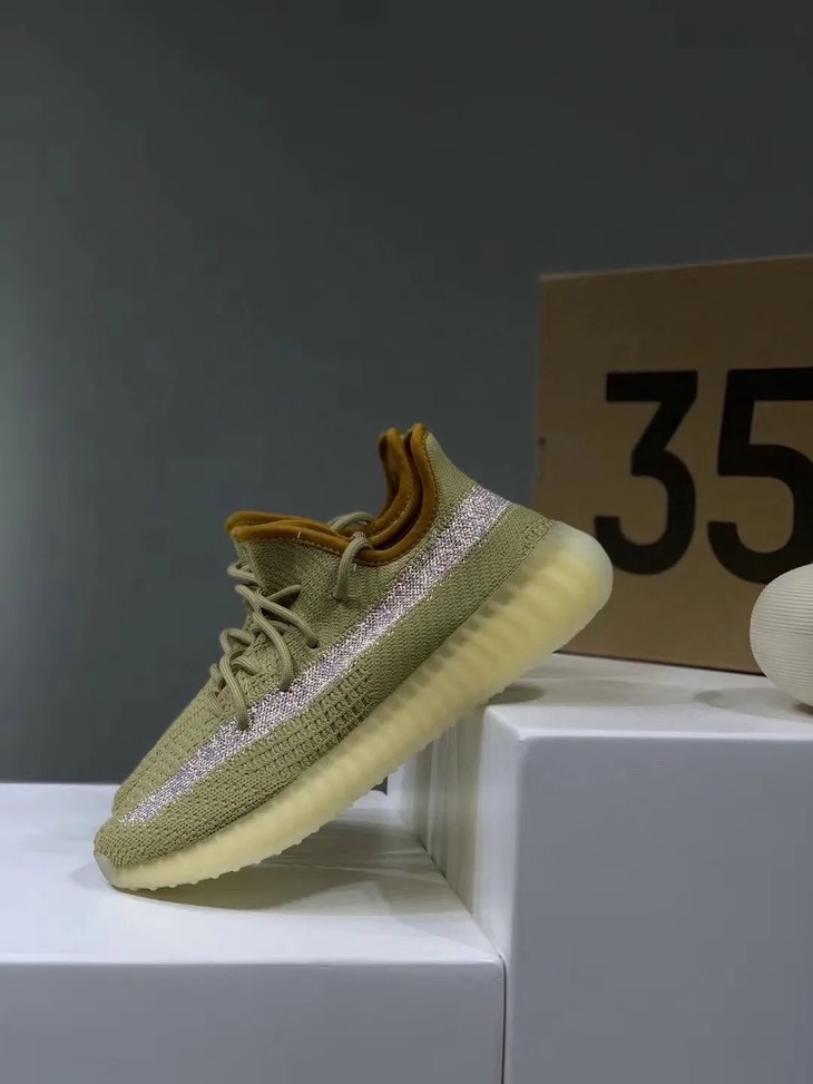 yeezy boost 350v2 椰子350全新配色