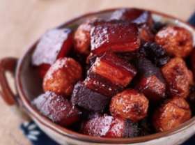 红烧肉！看见了就走不动道儿的那种！ 