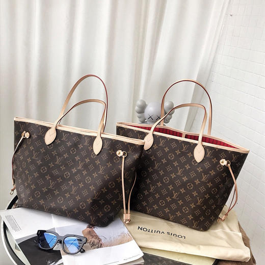 lv neverfull 大号购物袋 两种内里颜色可选 无论什么