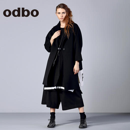 odbo欧迪比欧新款潮牌黑白女装呢料中长外套