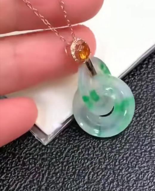 d87827翡翠18k翡翠甜甜圈77钻石