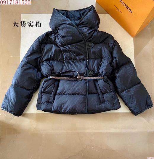 【091718尹语上新$_$1520】new lv老花收腰连帽羽绒服经典花色,一眼看