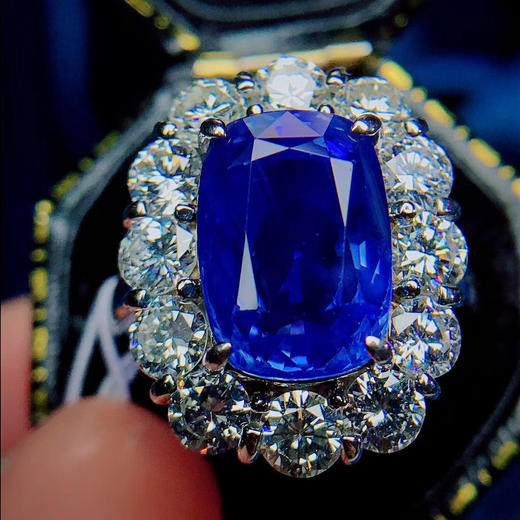pt900蓝宝石戒指,蓝宝石9.5克拉,无烧精品!颜色太美太艳丽!配钻石2.