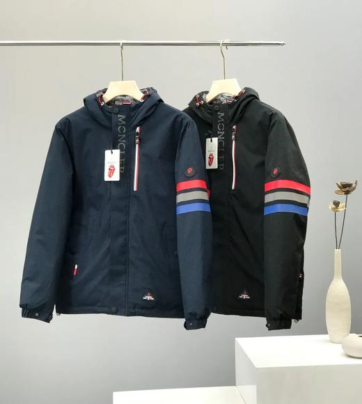 经典中的经典双色三色袖标百搭款大舌头滚石蒙口羽绒服