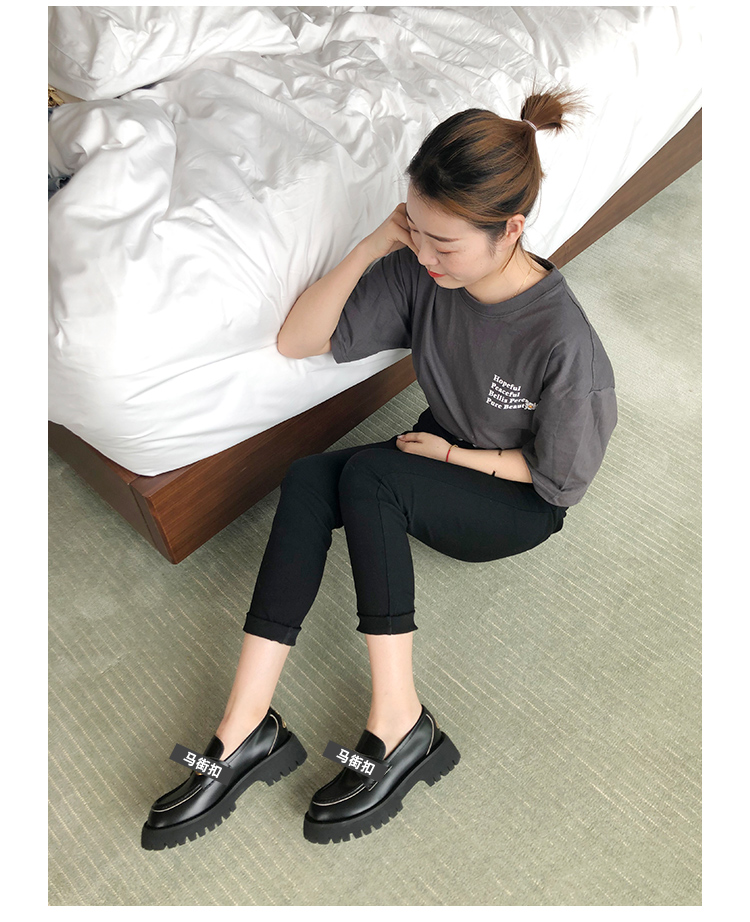 阿希哥同款英伦风小皮鞋女马衔扣厚底松糕增高单鞋女小蜜蜂乐福鞋