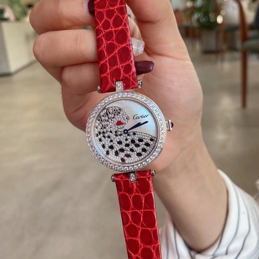 实拍卡地亚cartier豹子系列腕表双排钻侧身表壳搭配美洲鳄鱼皮表带