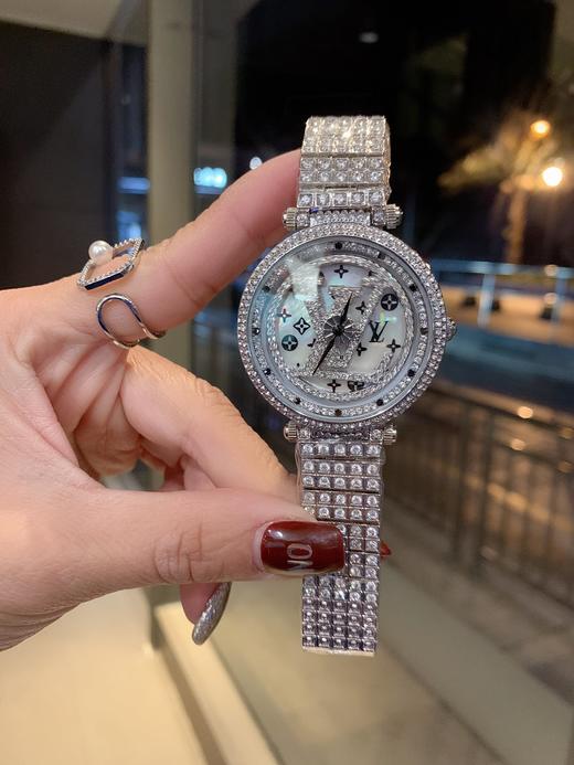 lv-路易威登时来运转满钻版本—时来运转系列女士腕表