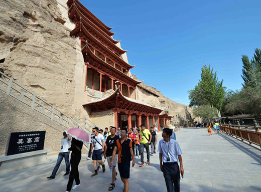 【丝路4日】莫高窟+鸣沙山月牙泉+雅丹魔鬼城+玉门关4日游 商品图6