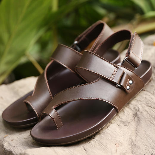 2015夏季新款男装凉鞋男士夹脚皮凉鞋男真皮韩版夹趾凉鞋男沙滩鞋