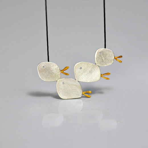 北京仓｜Kiss the Frog－小胖鱼一家4口 项链［希腊设计师］ 商品图1