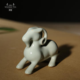 问鼎汝瓷天青山羊茶宠