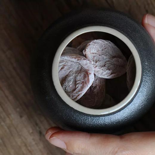 食味的初相 出口日本梅子 陈皮の报恩 无核梅饼 50g 日本的食品标准