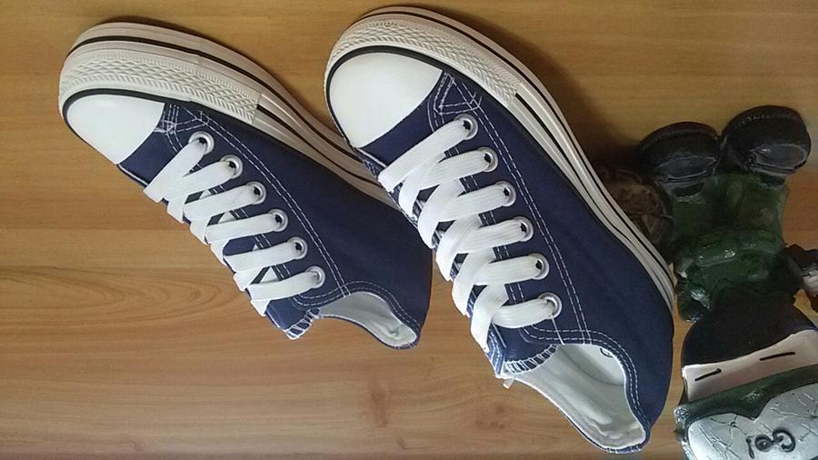 环球厚底内增高底帮显瘦款,女时尚布鞋.美鞋孑