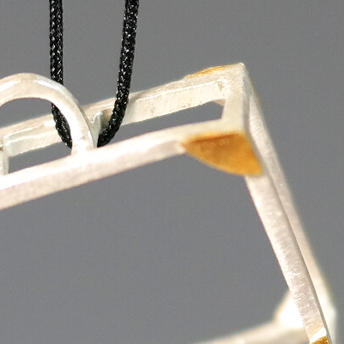 北京仓｜Kiss the Frog-Suitcase-走遍世界的旅行箱 项链（银色）［希腊设计师］ 商品图1