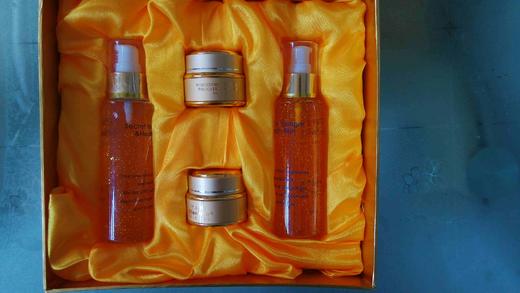 台湾纤立素黄金美颜嫩白套装 商品图0