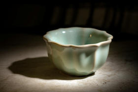 问鼎汝瓷收藏款天青宝相杯（缺货）