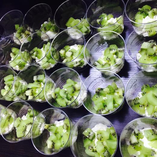 【小甜品满百起送】奶油水果杯 商品图5