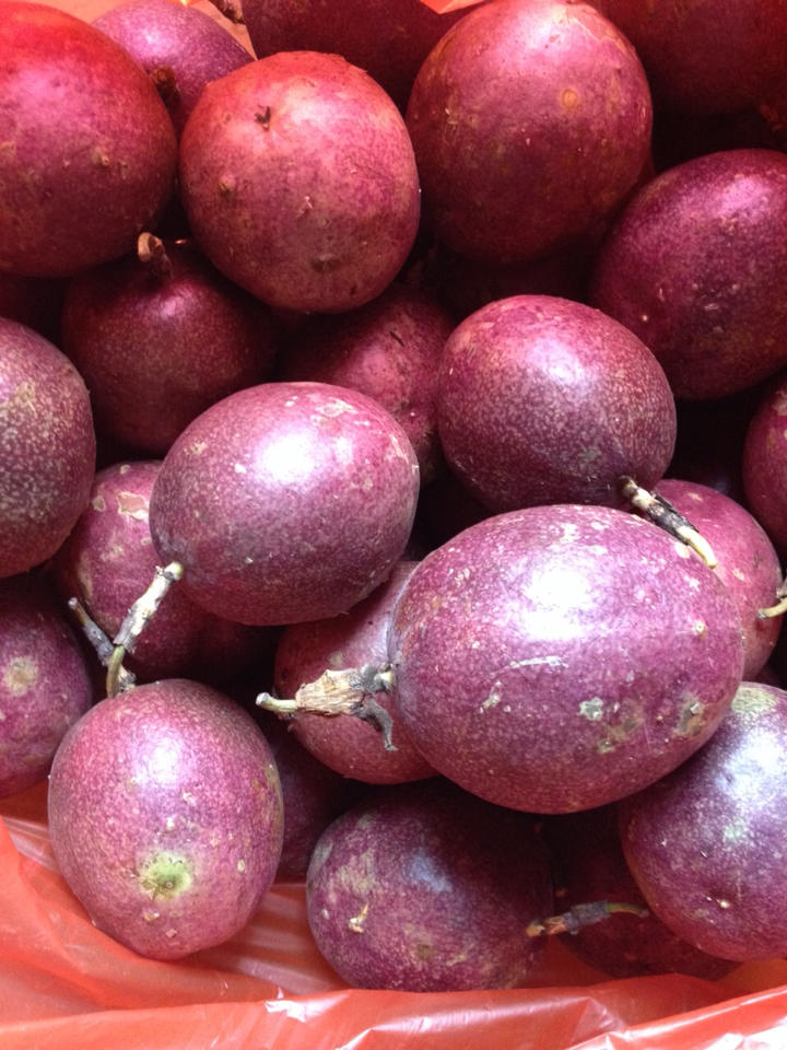 韶关乳源巴西果百香果香甜可口味道佳维生素特别高