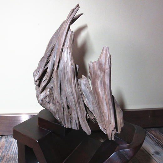 红椿千年古木舞动激情原木摆件