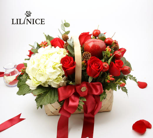 红玫瑰鲜花花篮 满载爱意送给最爱的你