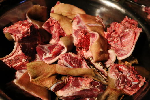 新鲜散养藏香猪肉 商品图1