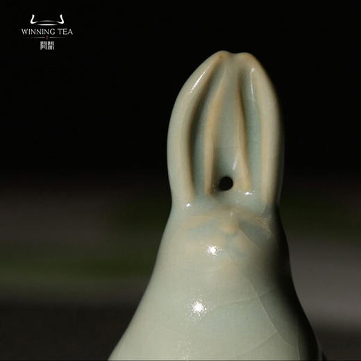 问鼎汝瓷天青立兔茶宠 商品图3
