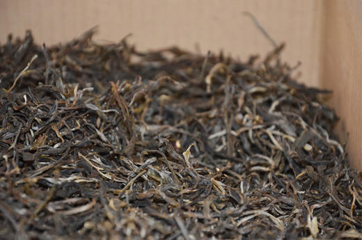 2015年曼糯古树茶纯料散茶 商品图1