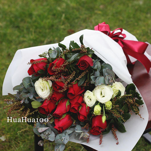 相爱丨11朵红玫瑰花束 商品图2