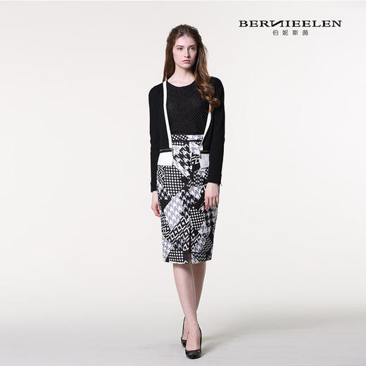 【伯妮斯茵】161E006--黑色针织衫--《梵高的花园》 商品图0