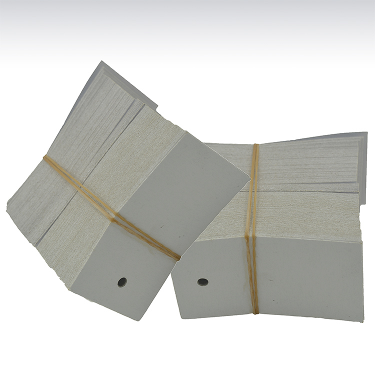 空白吊牌 1捆＝200张 1大包=50捆【416】