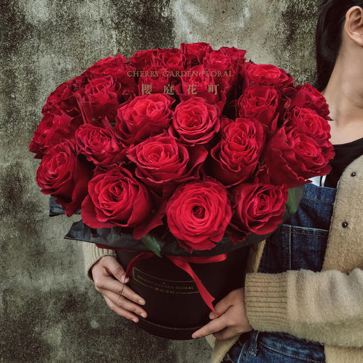 炽热魔力红2016情人节尊贵浪漫肯尼亚进口红玫瑰鲜花桶