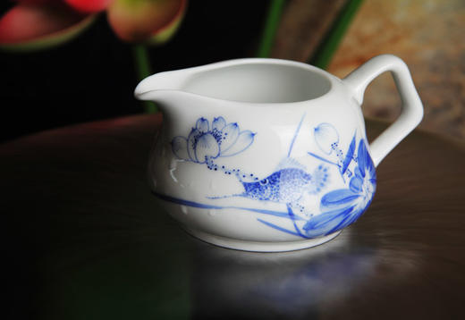 景德镇陶瓷 国瓷红叶 8头手绘青花茶具莲贵图 商品图5