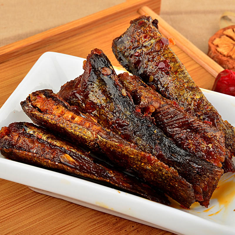 东江清水湖南特产野生鱼尾巴390g 香辣小吃零食东江肉鱼尾 包邮