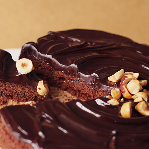 榛子巧克力 |寂静在喧嚣里低头不语，沉默在黑夜里与目光结交 商品图1