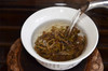2012年巴达古树茶（茶汤入口，舌面后段与上颚微苦即散，回甘和生津迅速。） 商品缩略图3