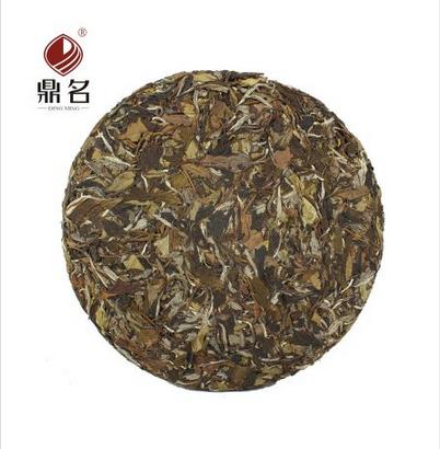 鼎名 甲午年白牡丹白茶 老白茶2013 年  357g/饼  成箱规格：4提共28饼 商品图2