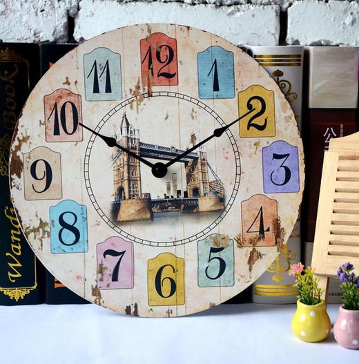 【家居】。欧式创意挂钟客厅钟表 静音木质挂钟 时尚现代石英壁钟复古钟 商品图1