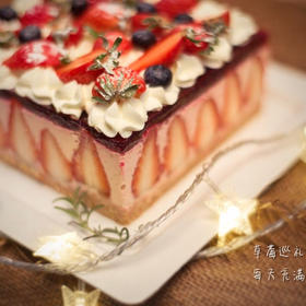 【草莓屋】草莓巡礼。草莓酸奶慕斯～