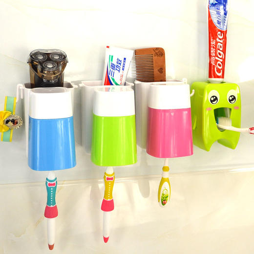 【置物架】。牙刷架漱口杯创意洗漱套装粘胶式三口之家刷牙杯子置物盒牙刷挂架 商品图0